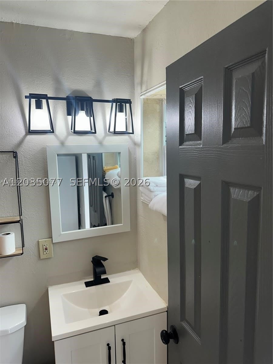 6501 Scott St – photo 4