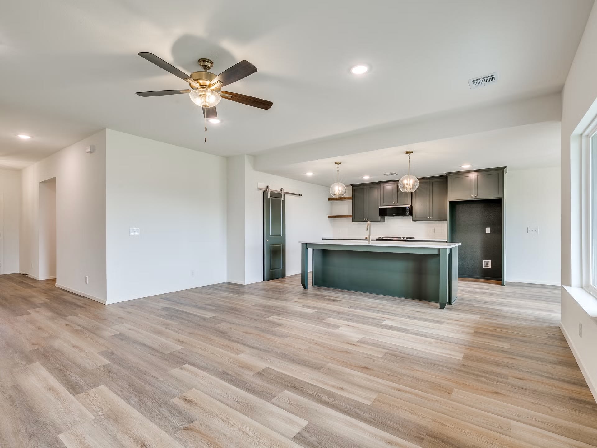 3442 E 153rd St S – photo 2