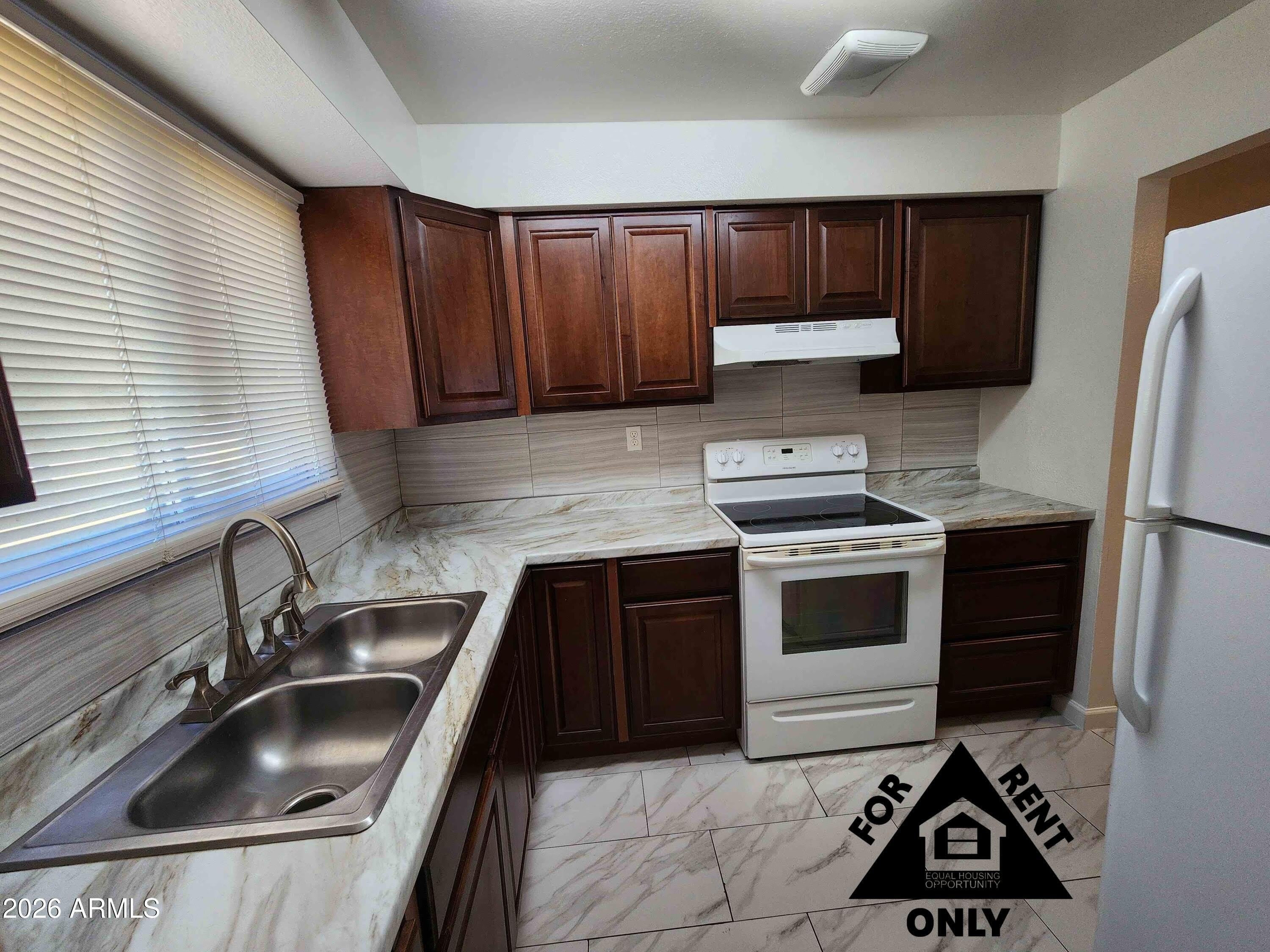 7132 W WOLF Street – photo 4