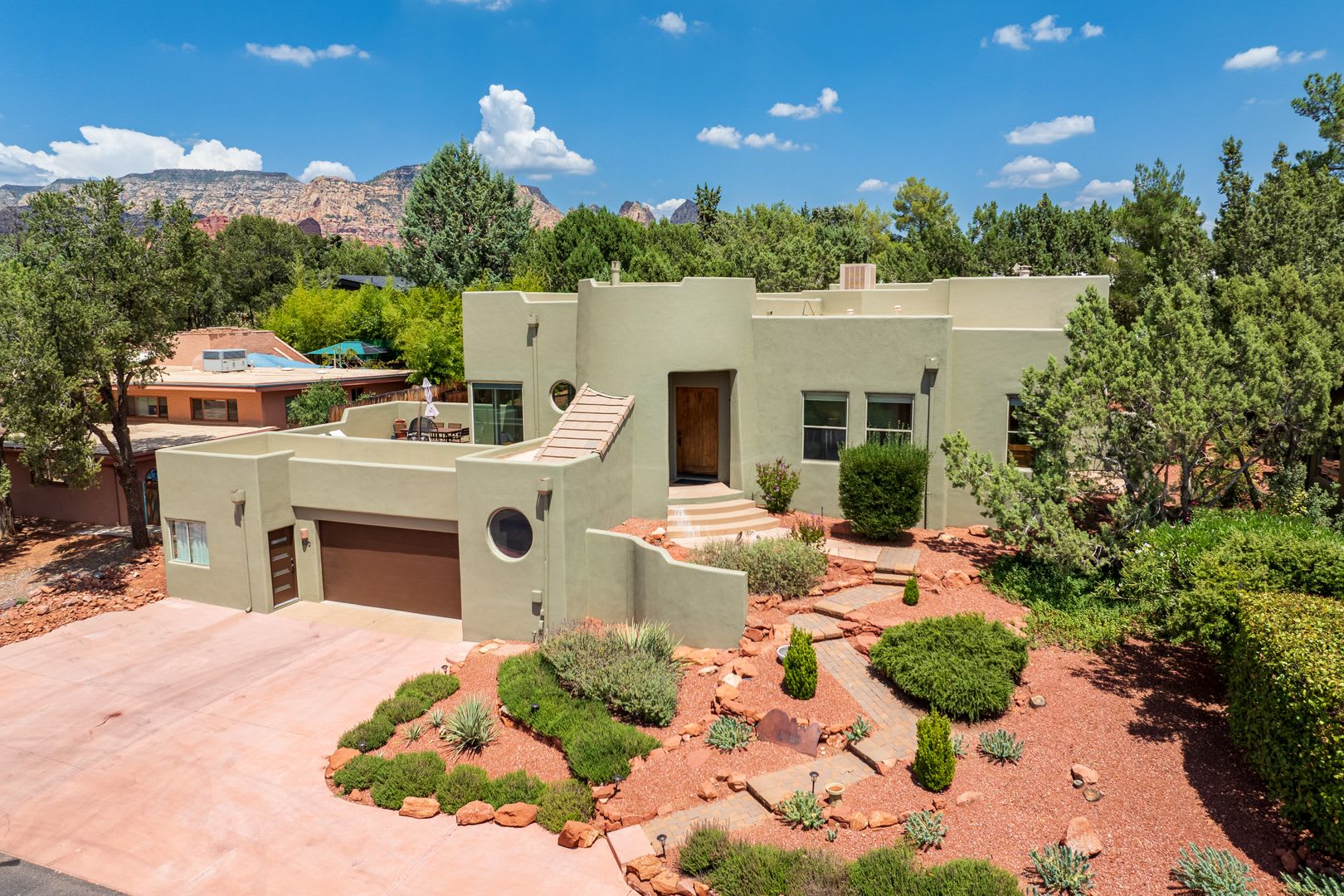 Stunning Views, Patio, Beautiful Contemporary Home! – photo 2