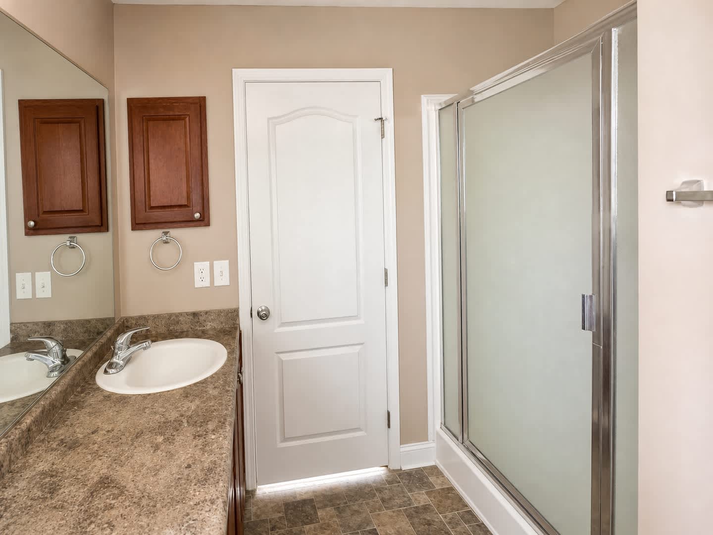 Spacious Huntsville Home with Flexible Living Space – photo 5