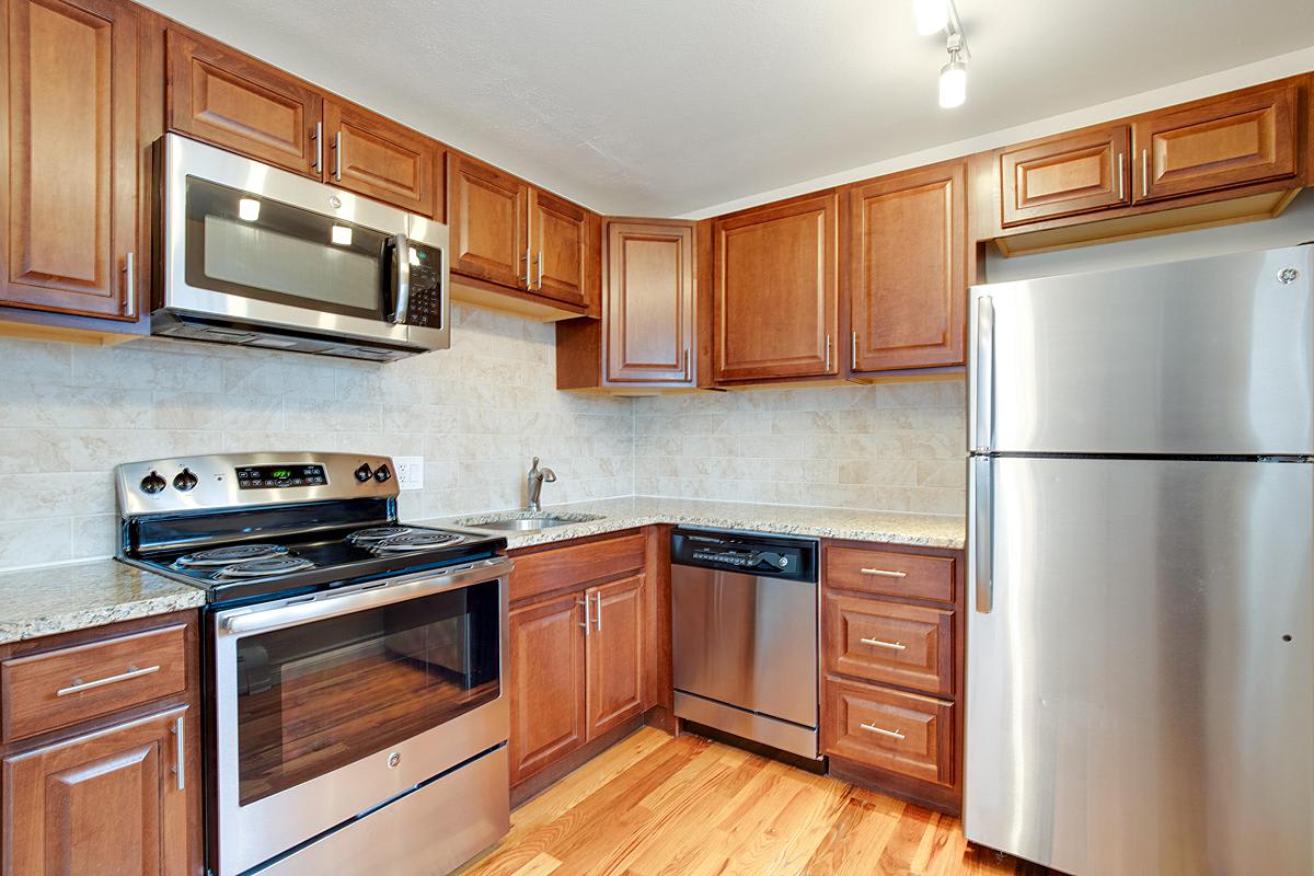 1536 Williams St – photo 3