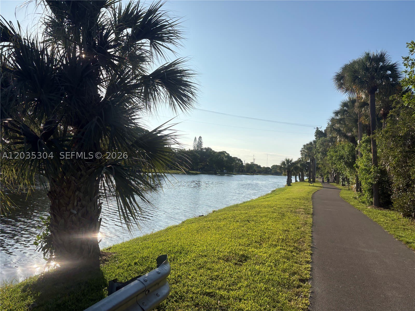 1435 NE 173rd St – photo 2