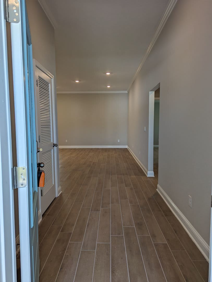 Premium Price Premium Finishes And Fully Fenced Rear Yard This 3 2 2 In The Desirable Gated Dorado Community Is It Located Within The Entrada Subdivision – photo 3