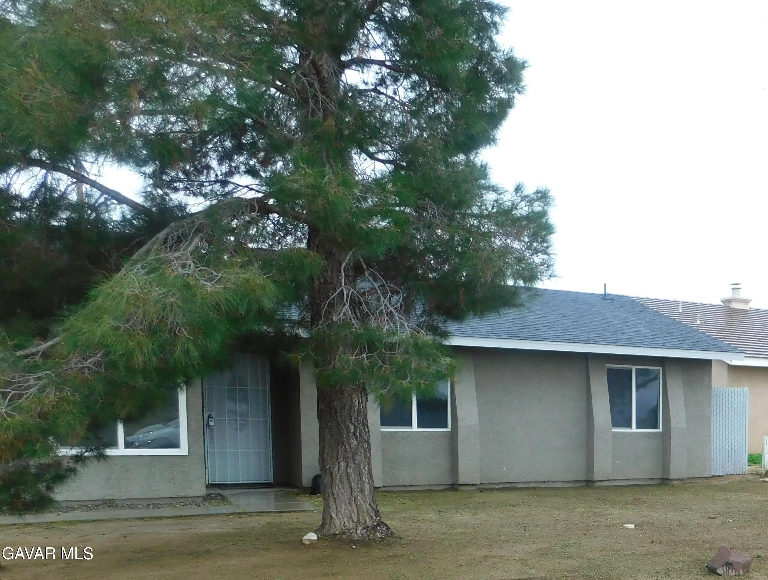 8260 Viburnum Avenue – photo 1