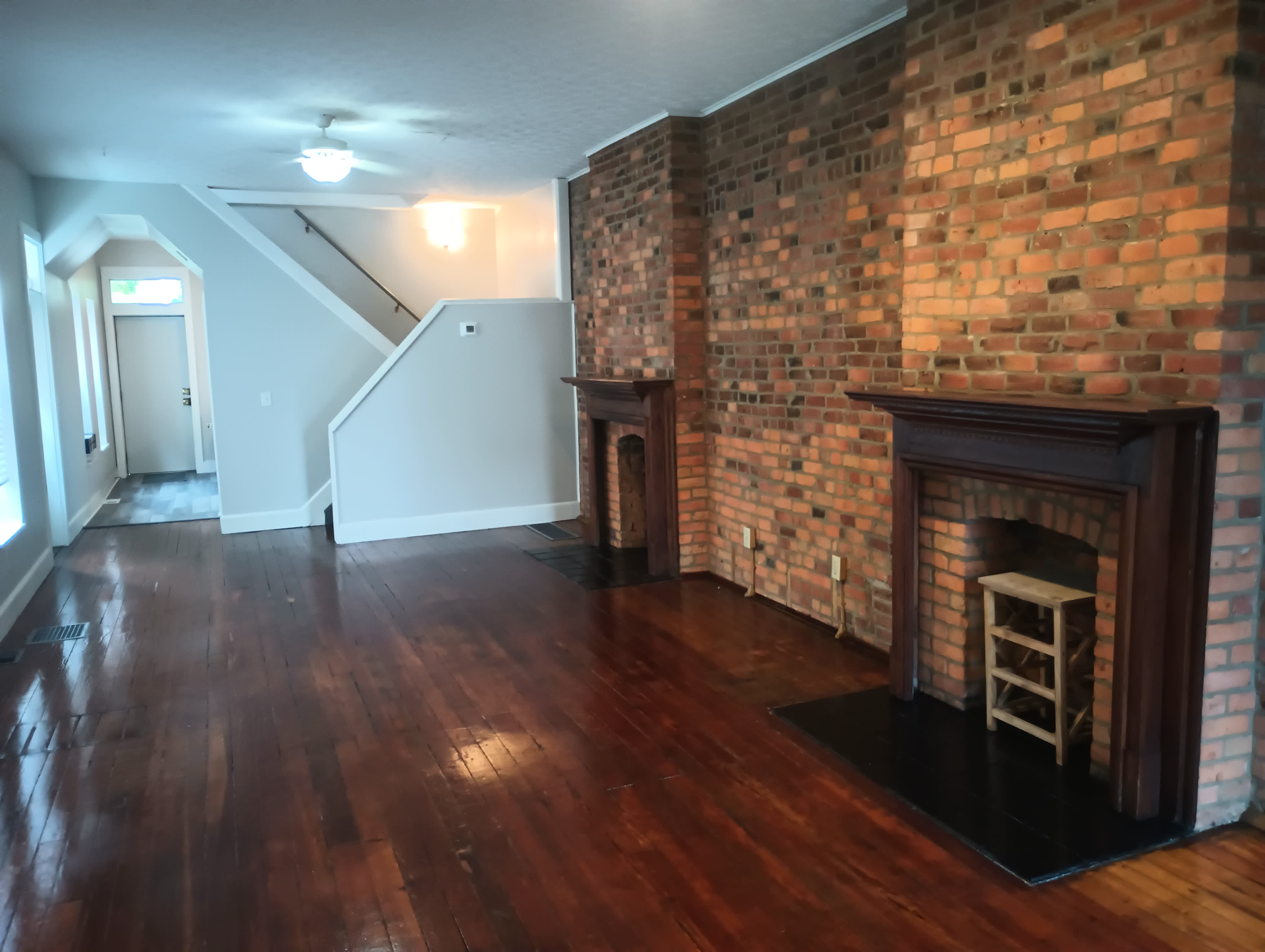 820 Kerr Street – photo 1