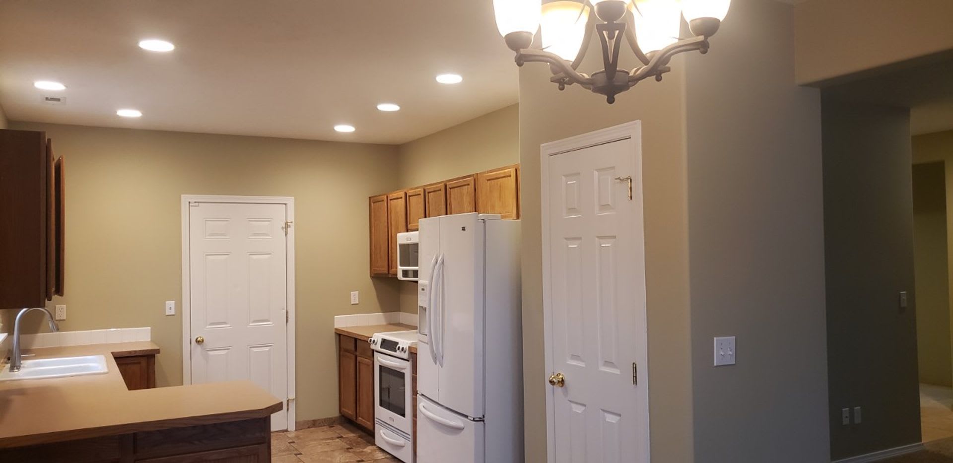 Airway Heights 3 Bed 2.5 bath plus LARGE rec. room. – photo 2
