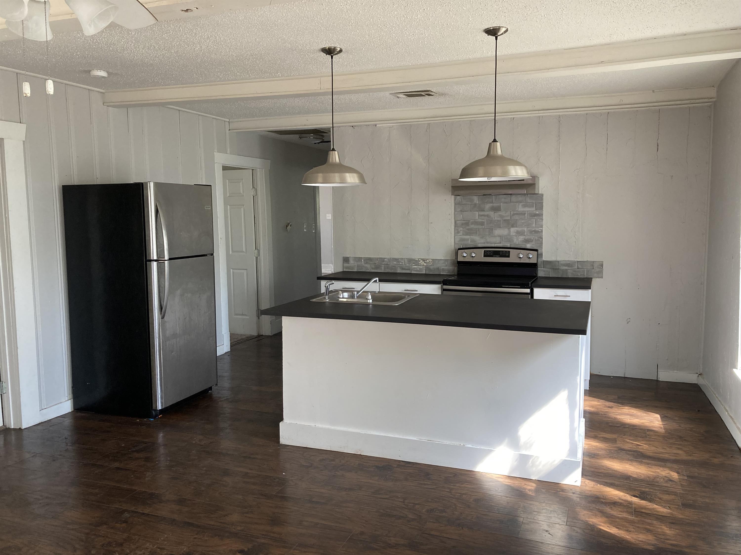812 Southwest 4th Avenue – photo 1