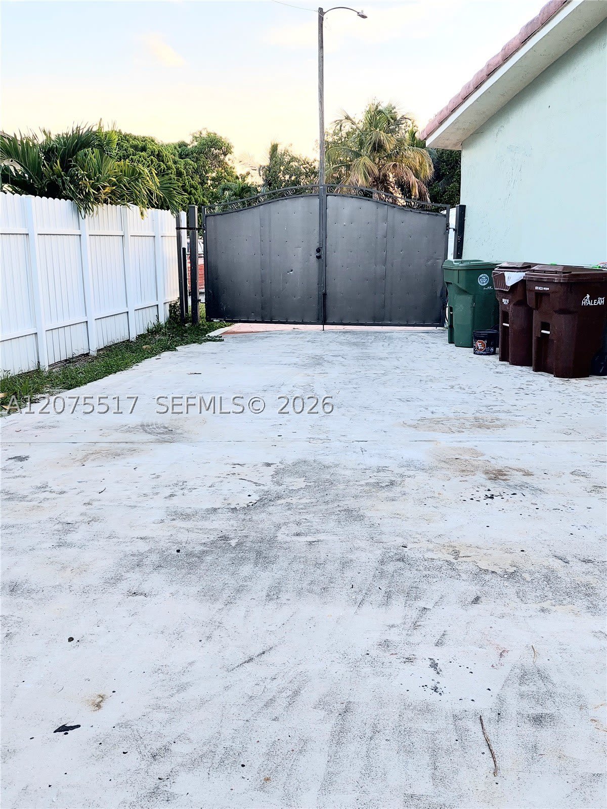 3941 E 9Th Ln – photo 3