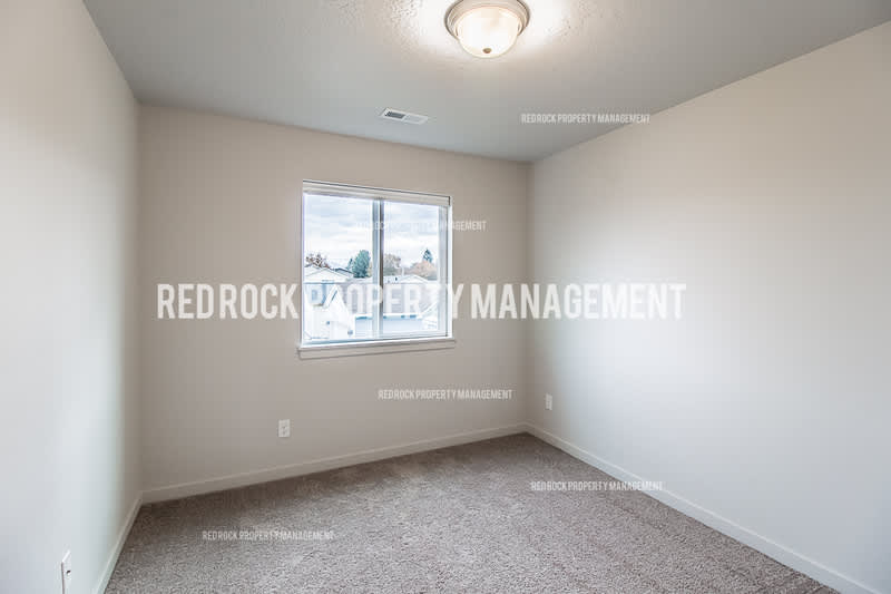 213 South Woodlawn Lane – photo 5