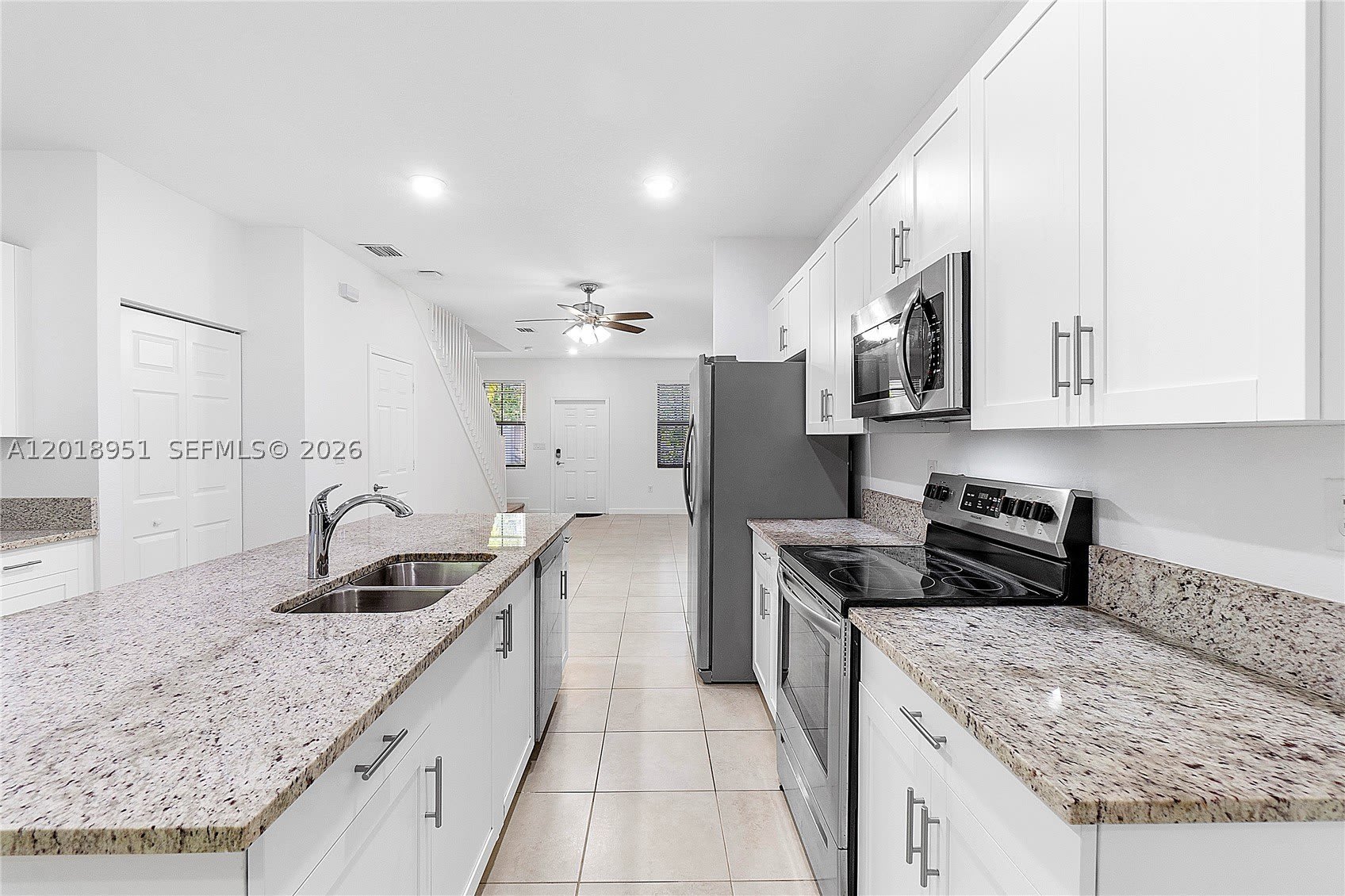 1541 SW 28th St – photo 3