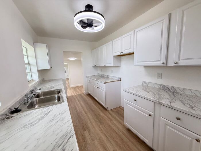 165 East Pomelo Street – photo 5