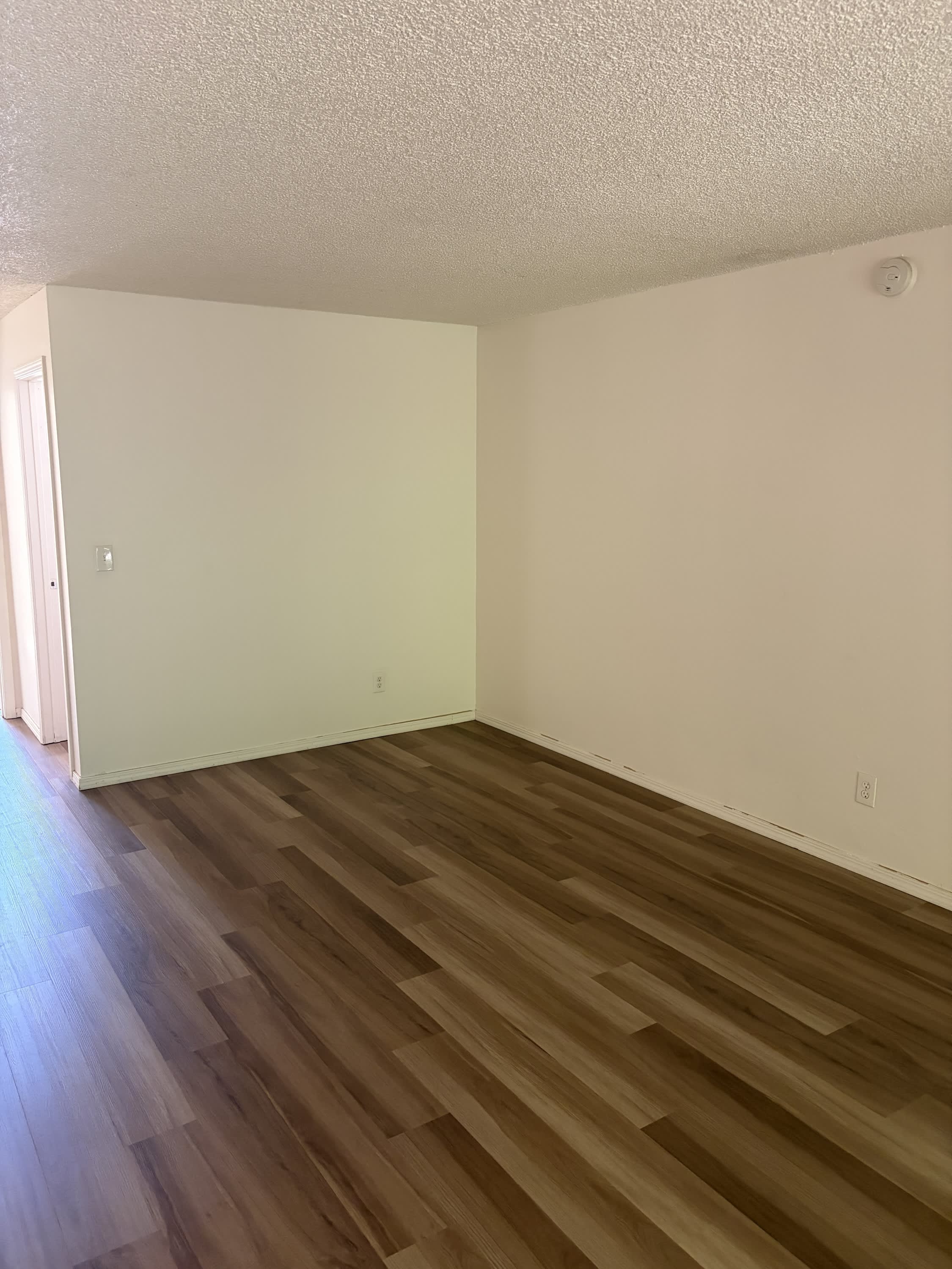 2297 Se Courtney Ave 5 – photo 4