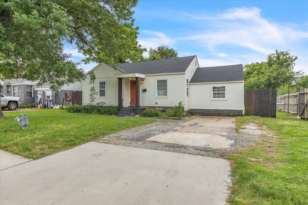 1536 Southwest 52Nd Street – photo 3