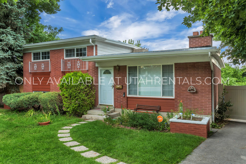 4270 S Monarch Way – photo 2