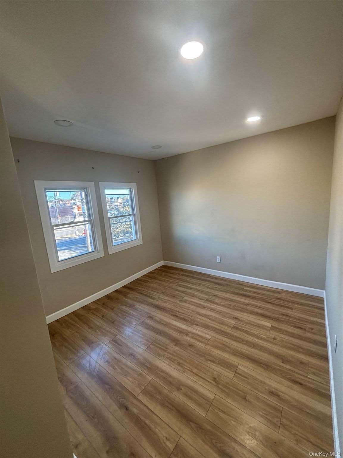132-28 Crossbay Boulevard – photo 5