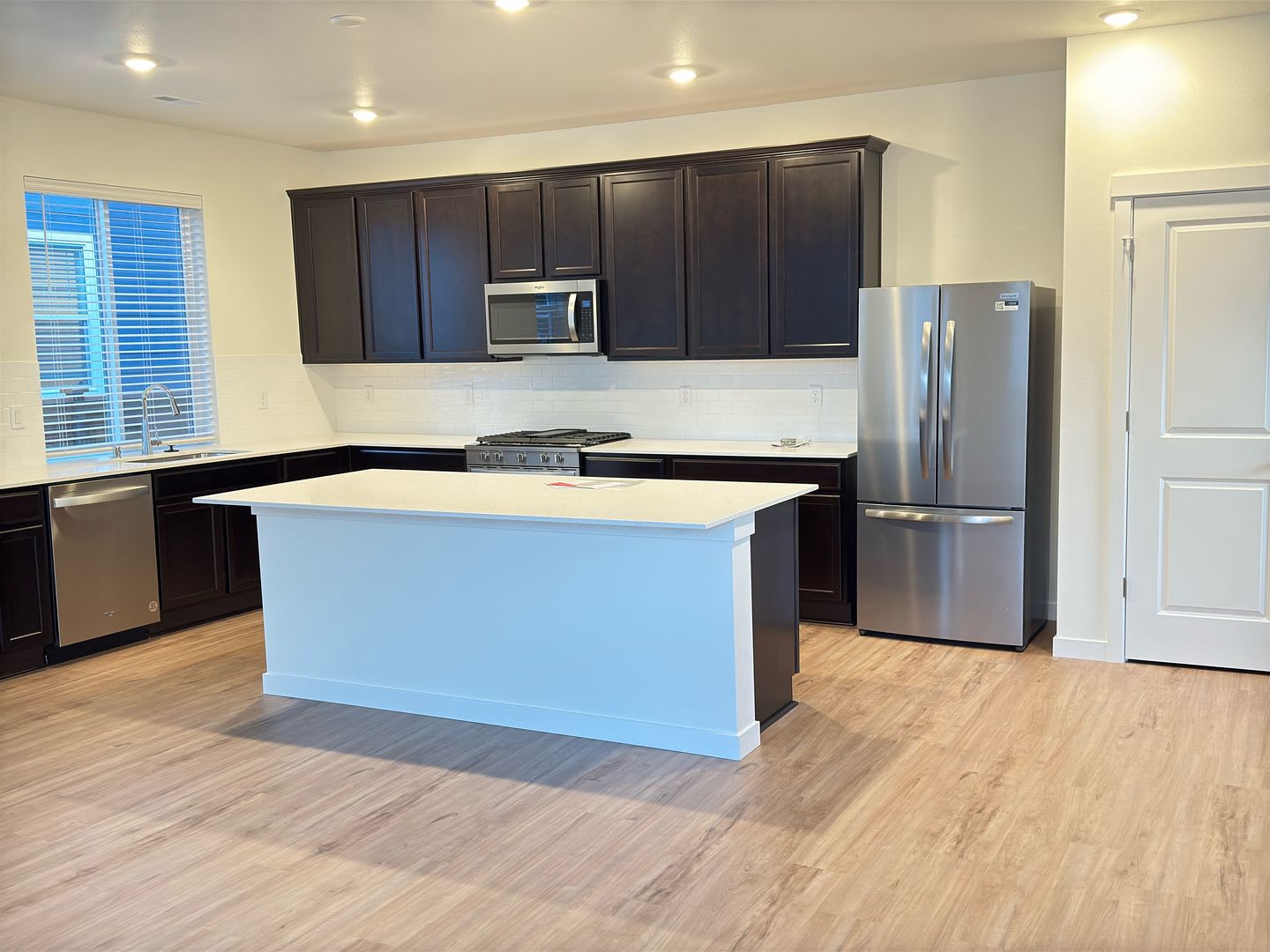 Beautiful New 5 Bedroom House in Covington – photo 4