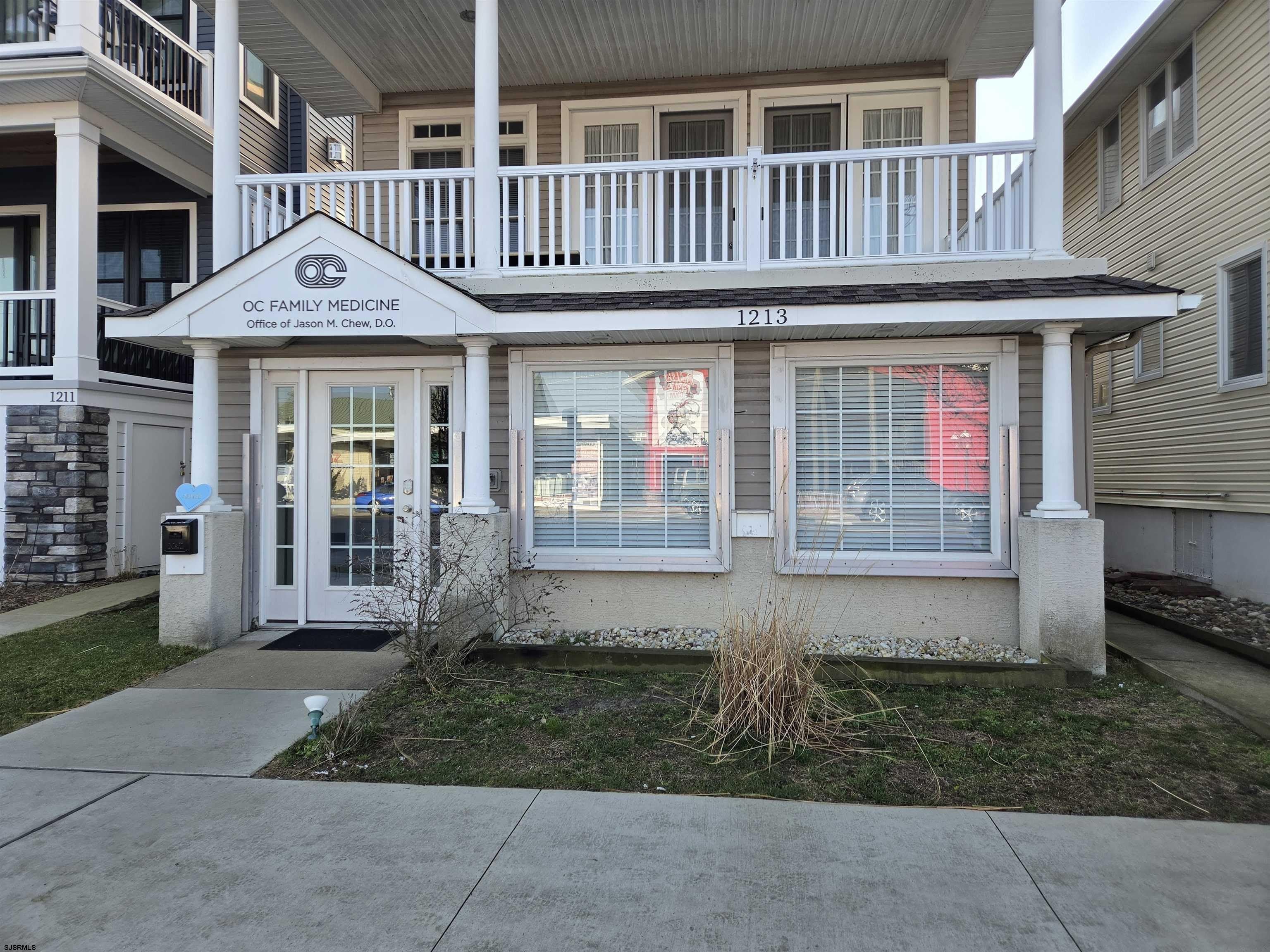 1213 West Ave – photo 3