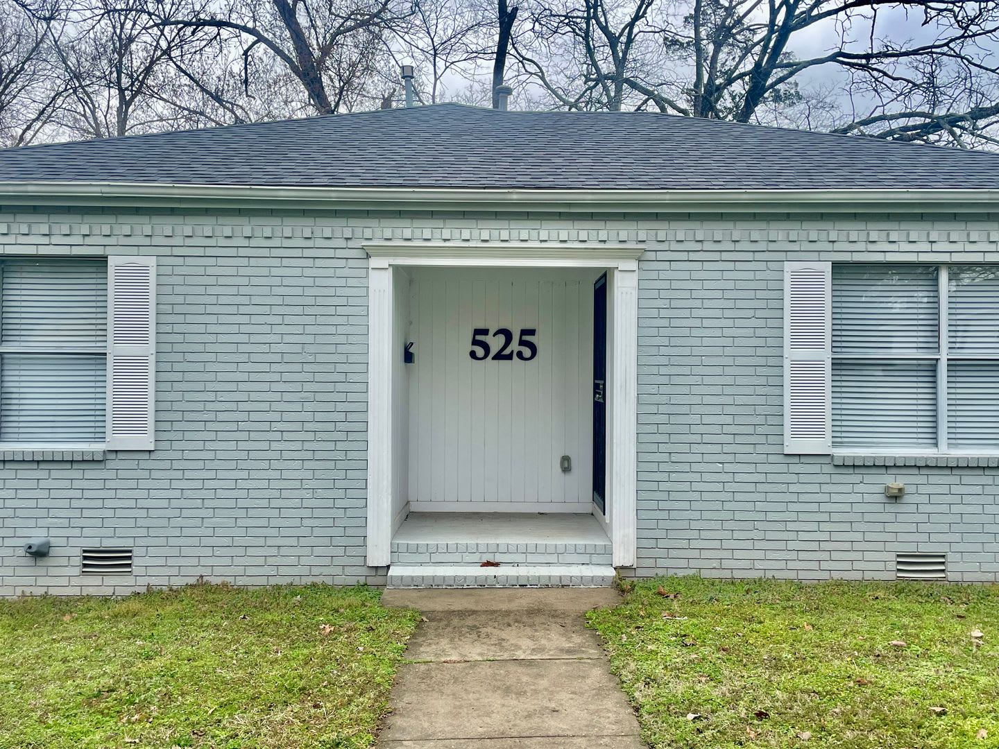Fully updated, walking distance to UAMS – photo 3