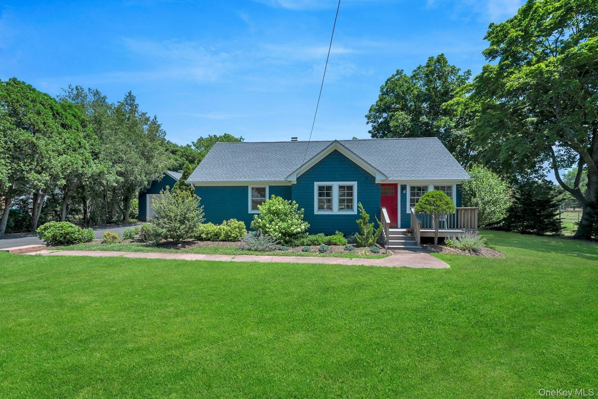 1825 Main Bayview Road – photo 2