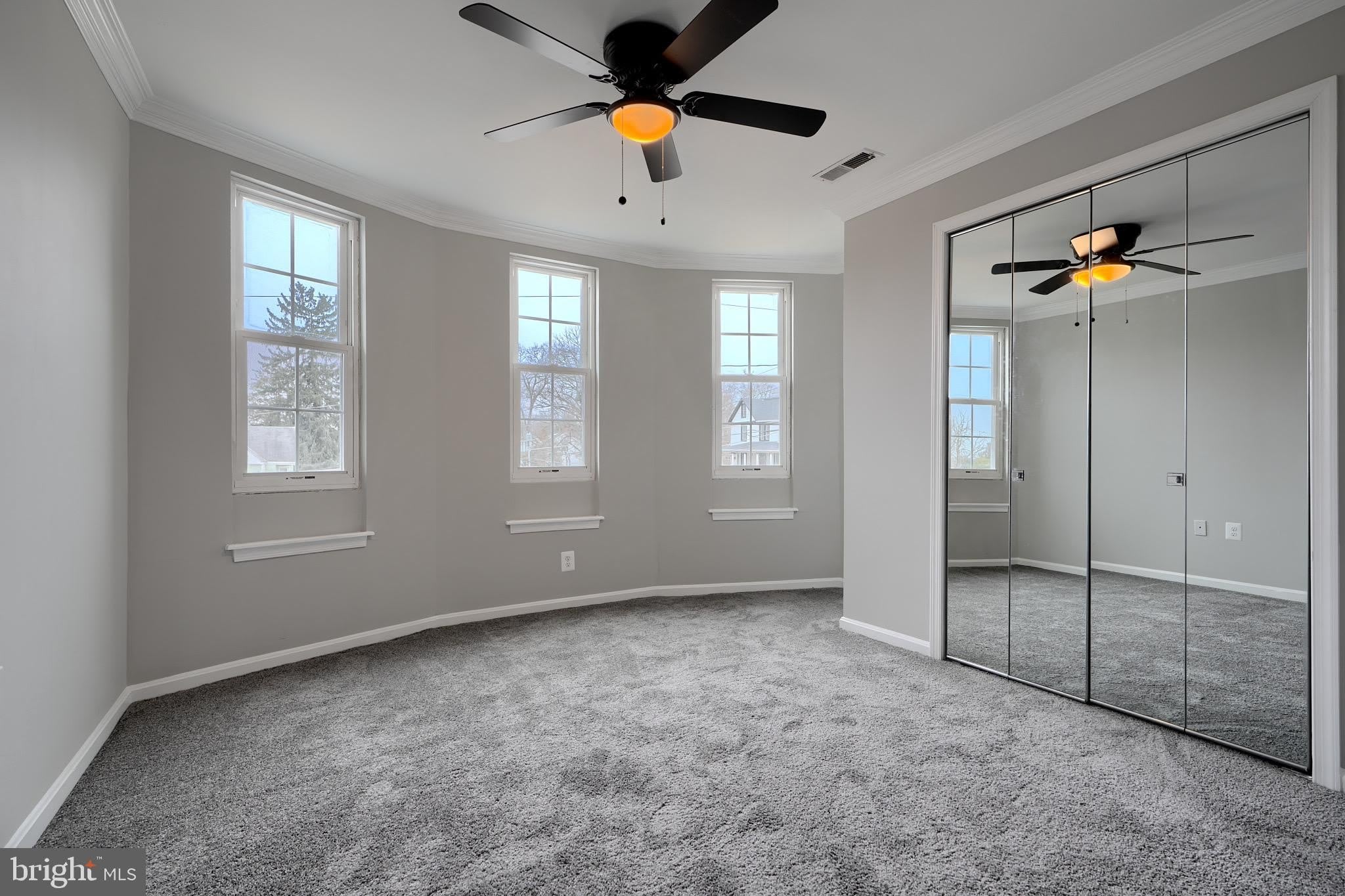1727 MAGNOLIA Avenue – photo 3