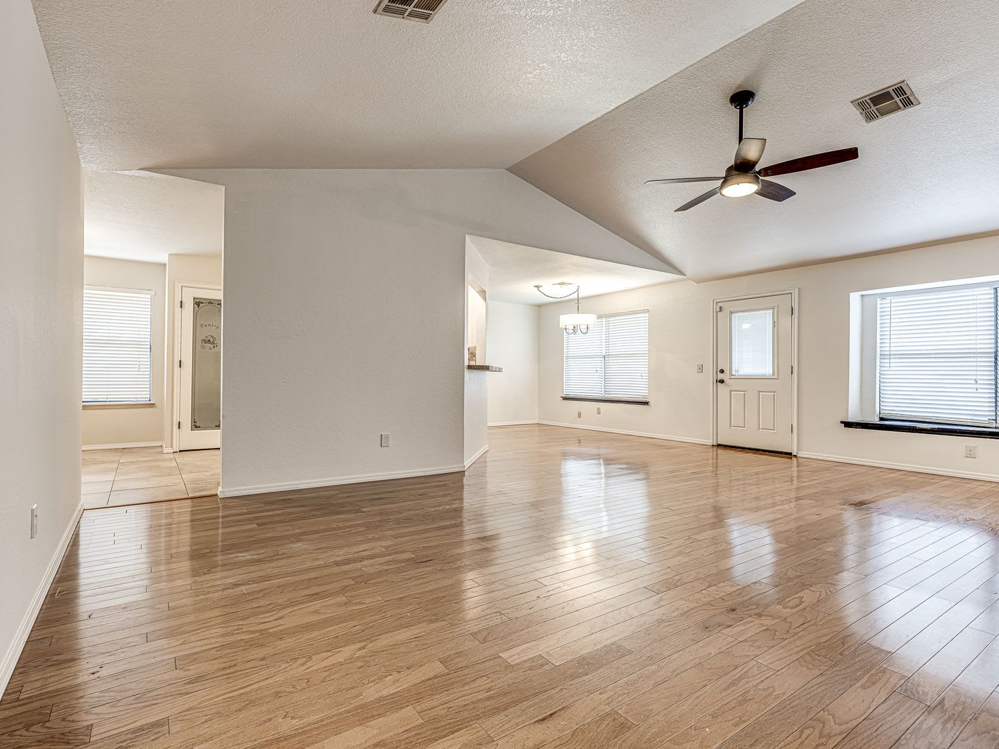 3 bedroom + 2 bathroom + Edmond Schools – photo 2