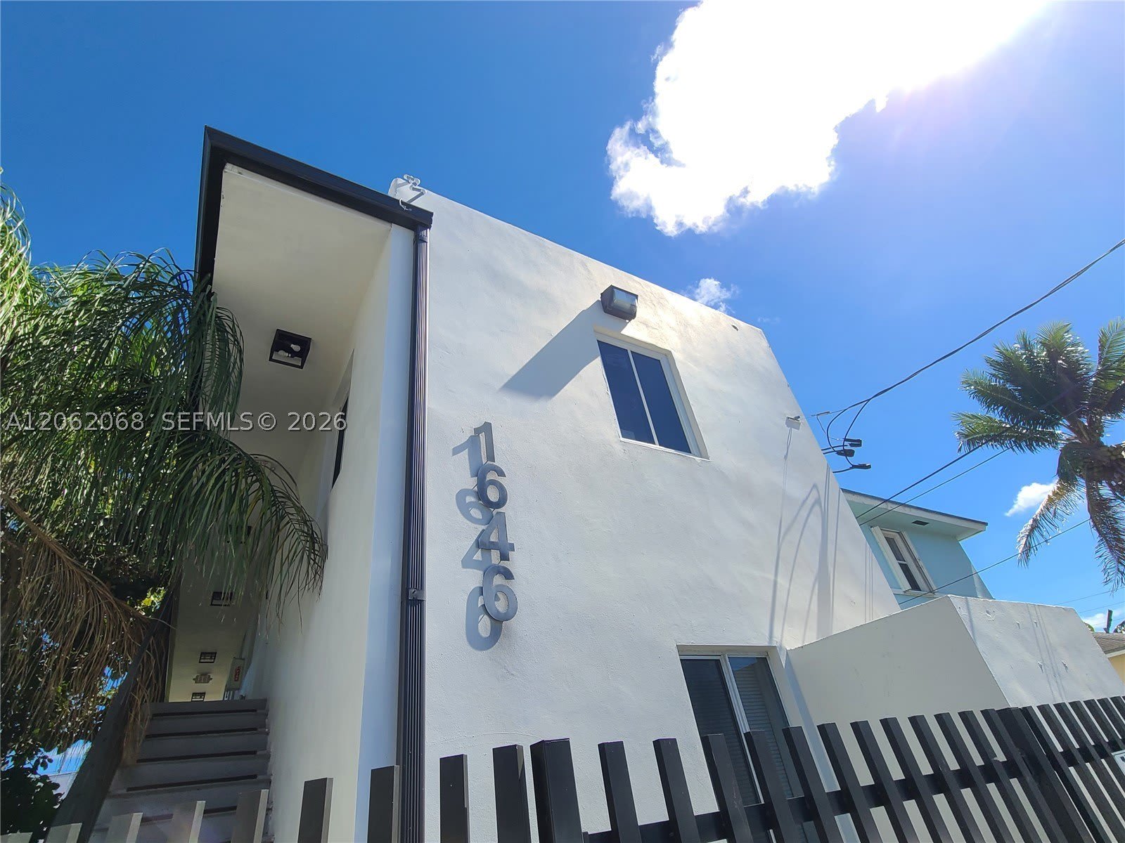 1646 NW 1st Pl – photo 1