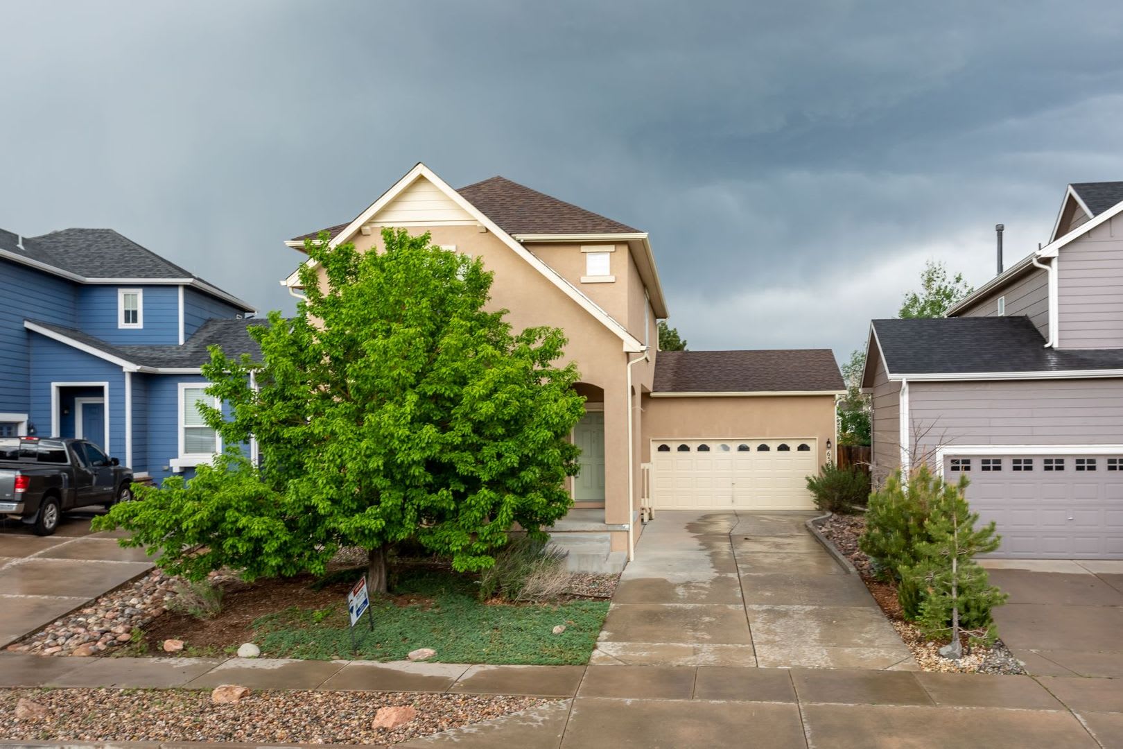 Beautiful 3‑Bedroom Home Near Powers Corridor! – photo 1
