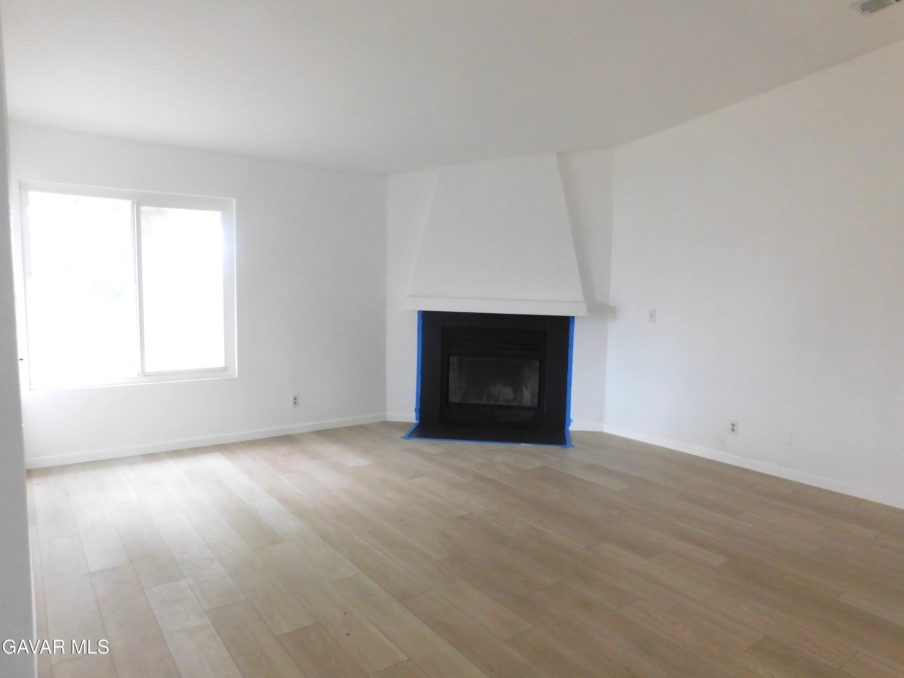 8260 Viburnum Avenue – photo 4