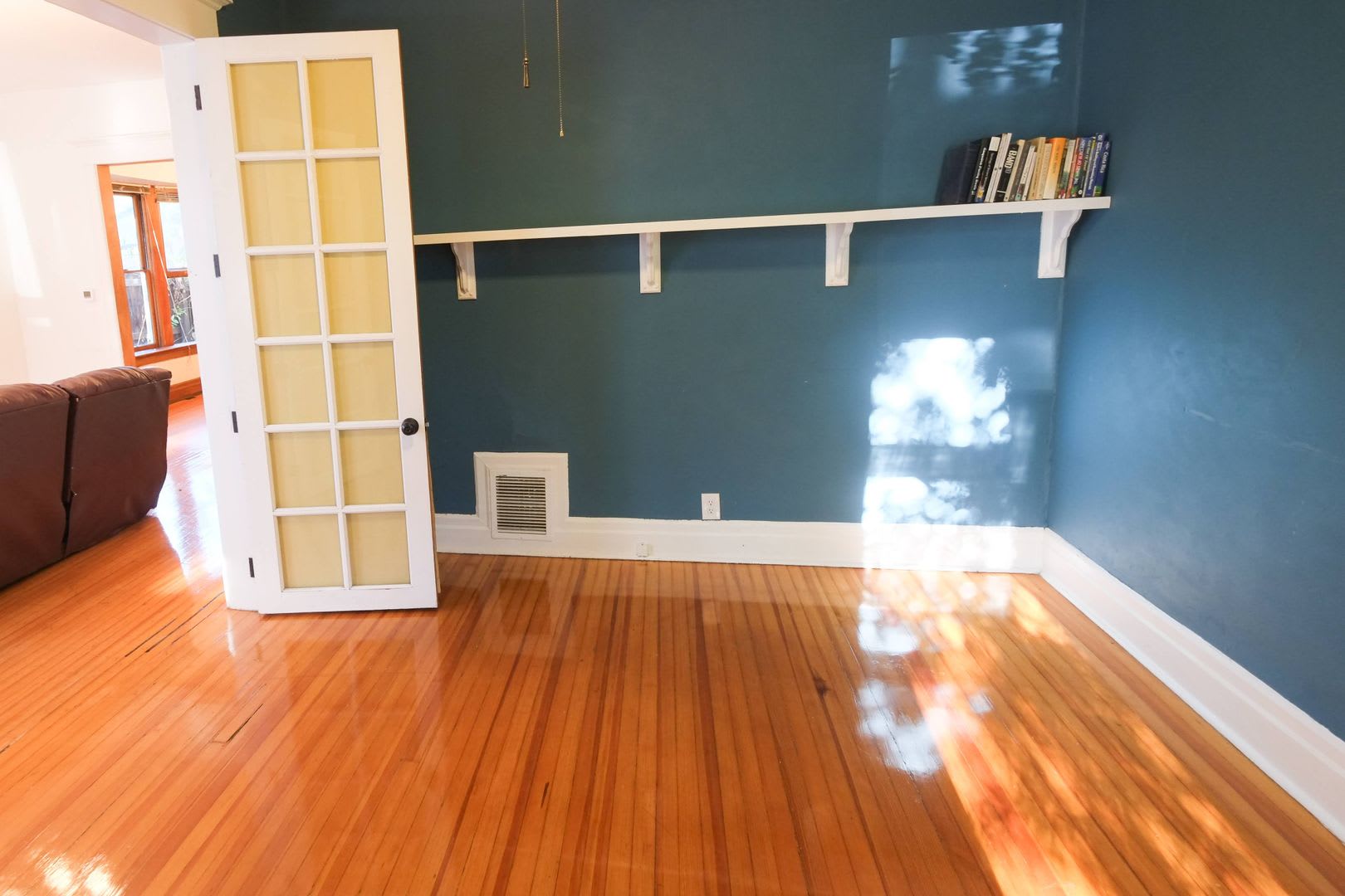 SHOWINGS START 9/1/26 – photo 3