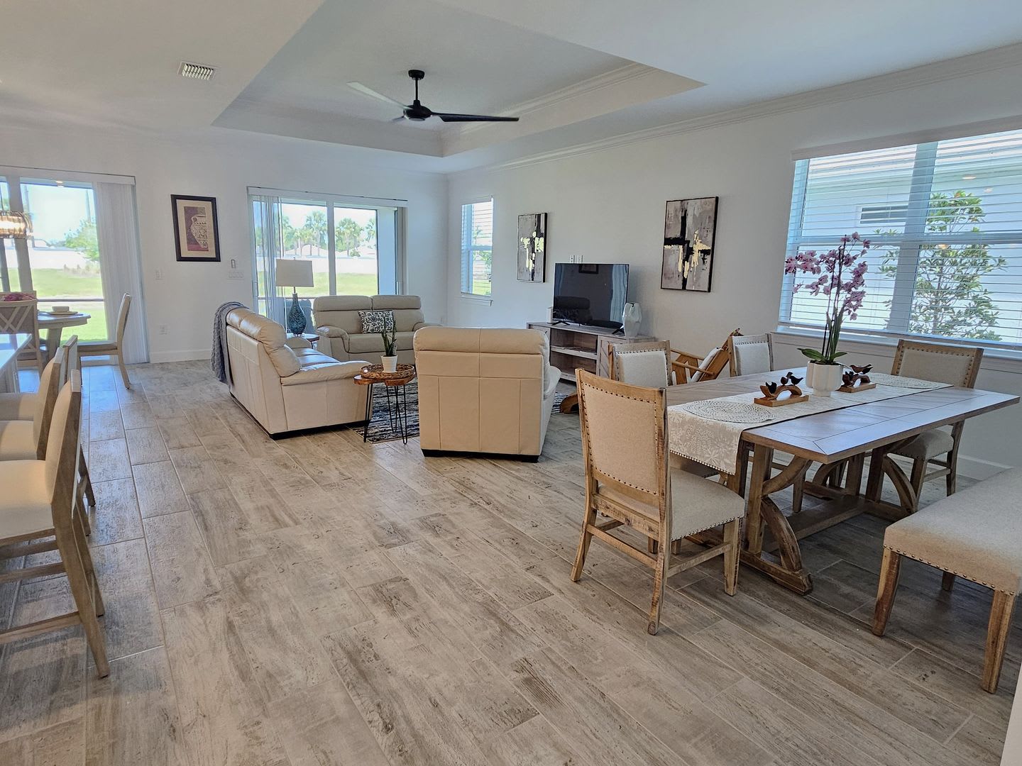New Construction Seasonal Short-Term 3 Bedroom 2 Bathroom with a Bonus Room in Legacy Groves! – photo 5