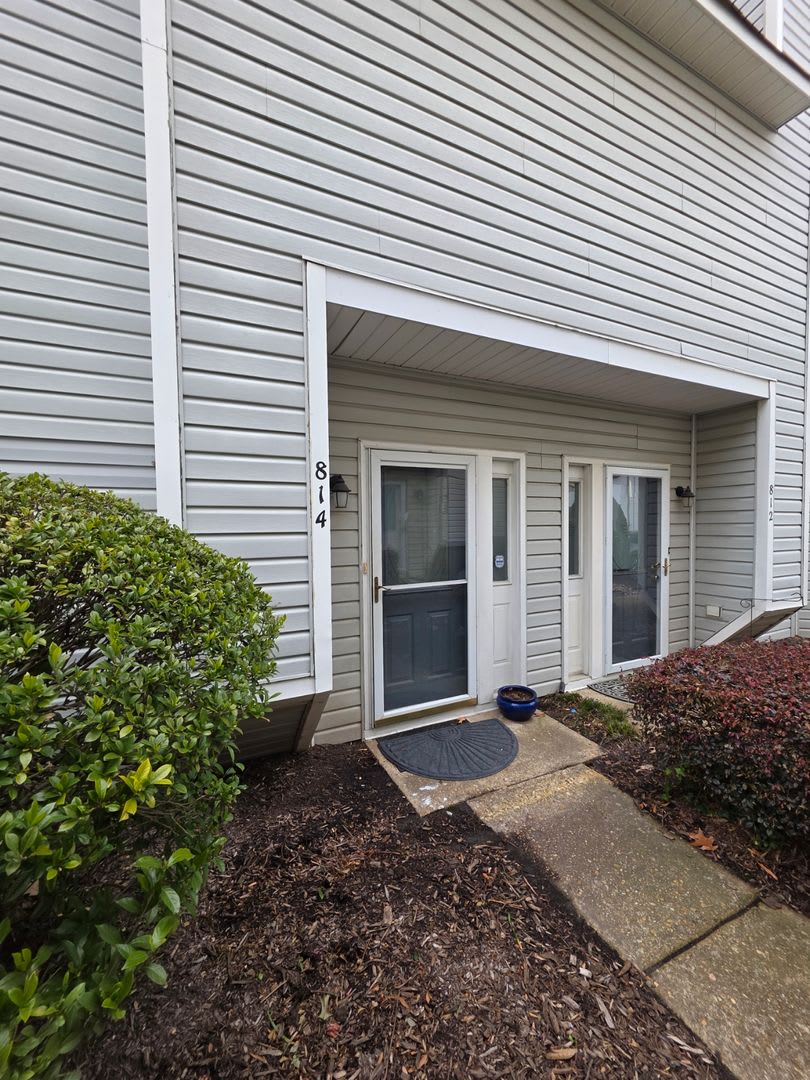 PEMBROKE CROSSING CONDOS – photo 3
