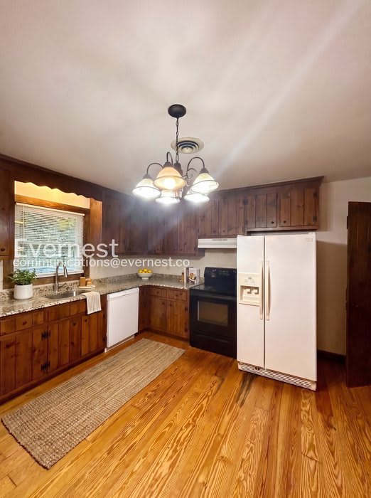 7733 Duncaster Road – photo 3