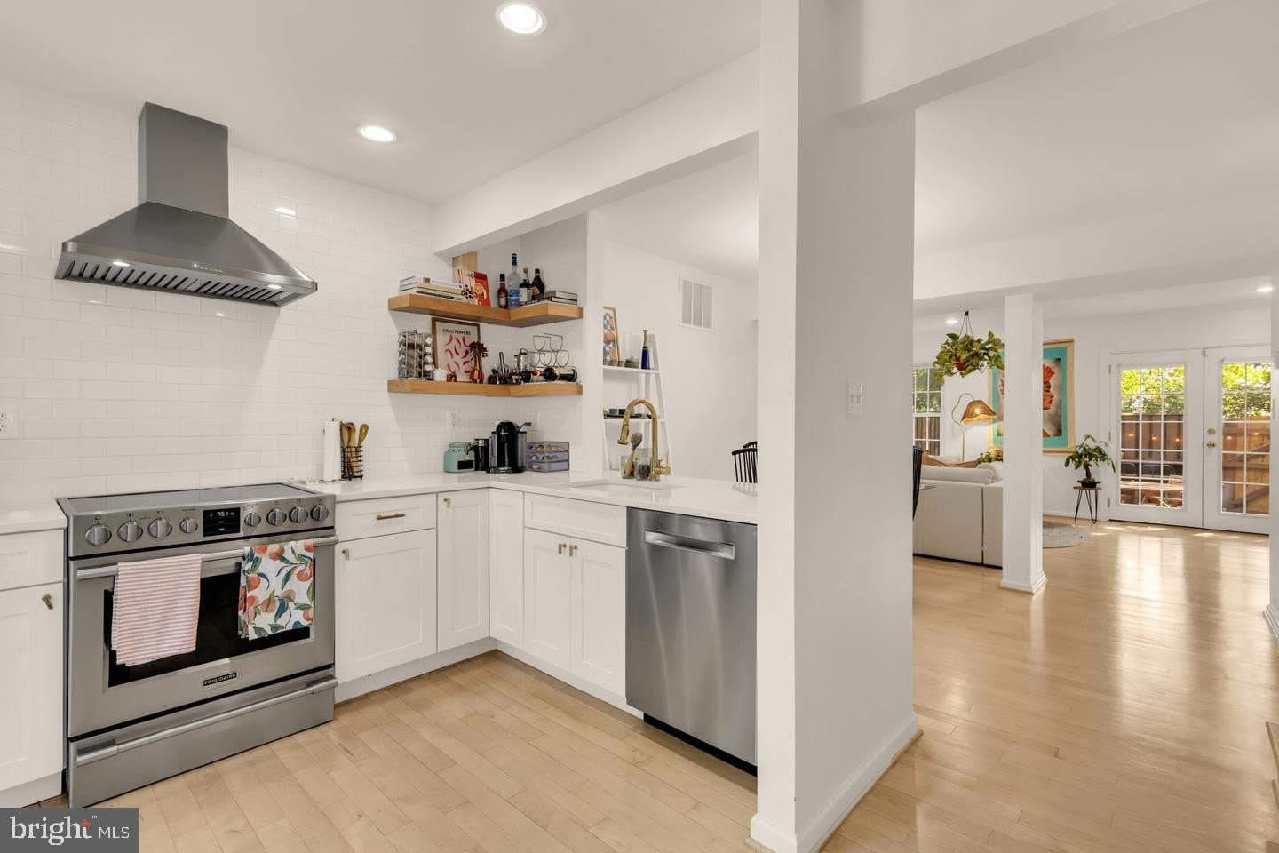 2536 S WALTER REED Drive – photo 2