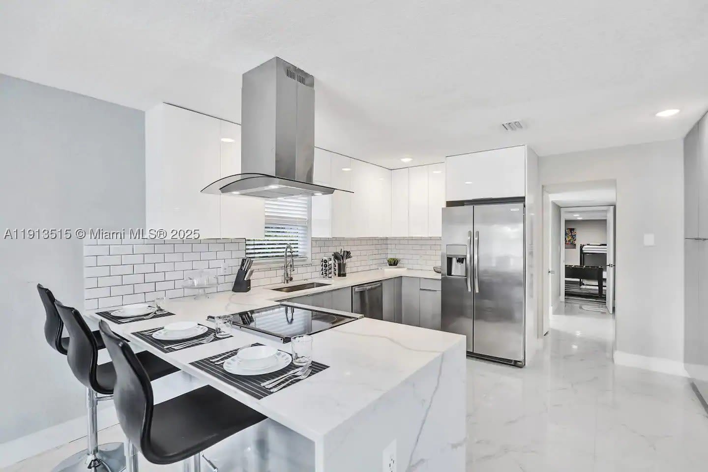 1241 Hollywood Blvd – photo 3