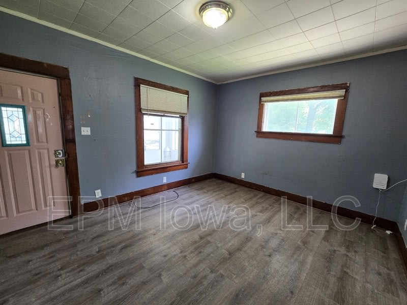 406 Gable St. – photo 3