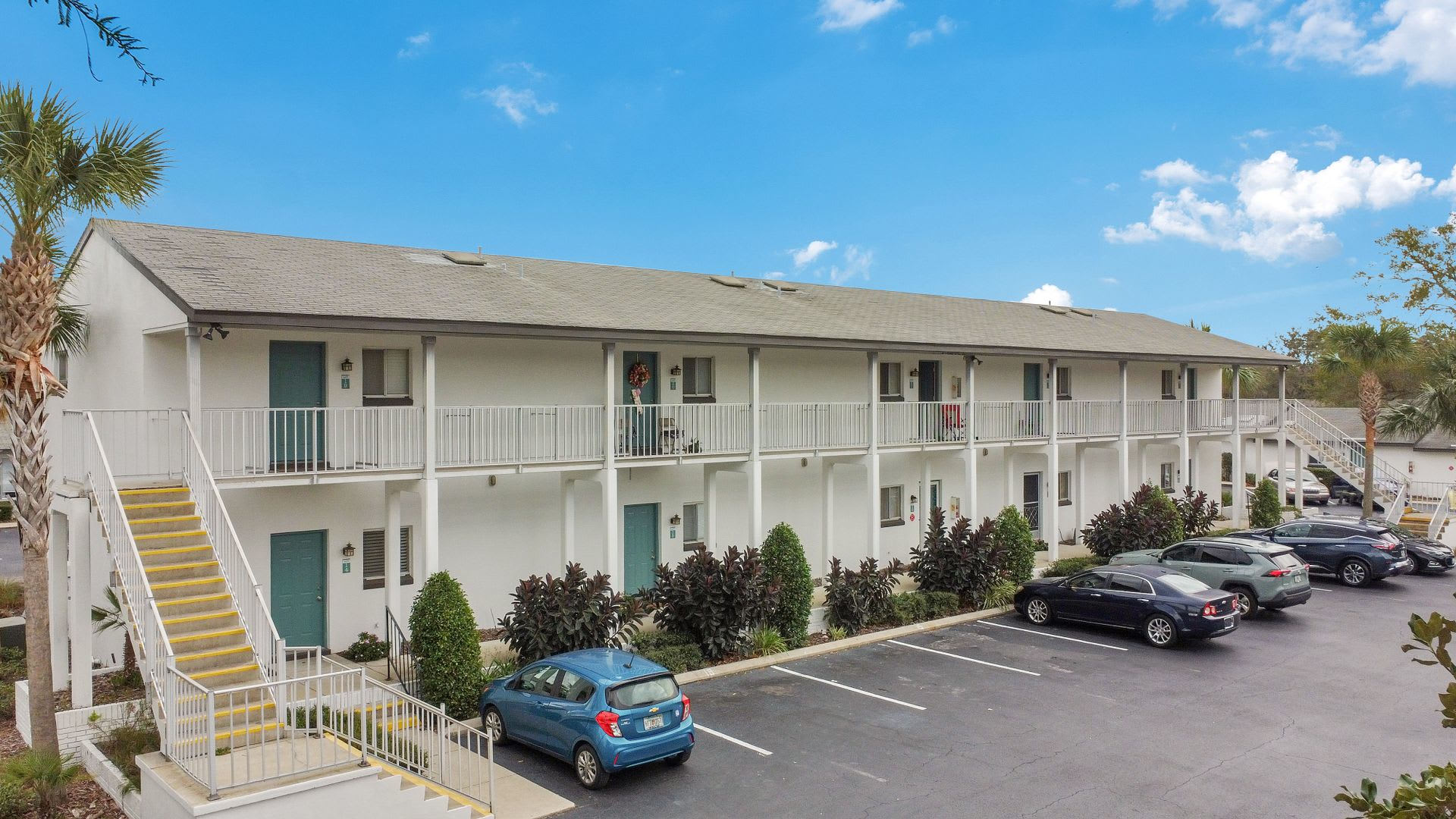 The Virginia Apartments – photo 2