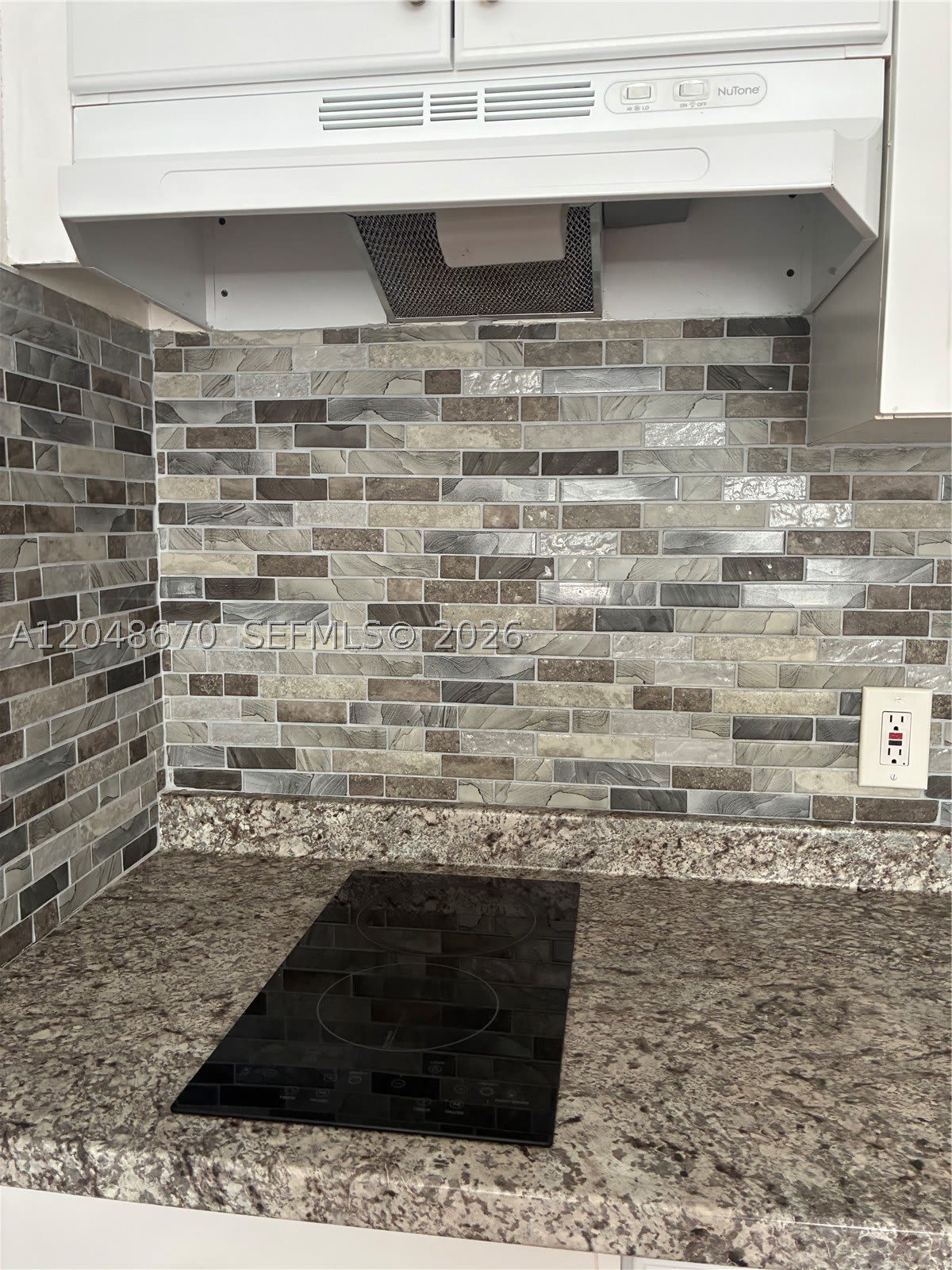 8020 Abbott Ave – photo 4