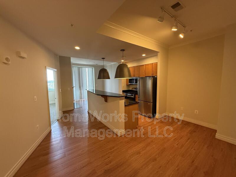 414 Water Street – photo 1