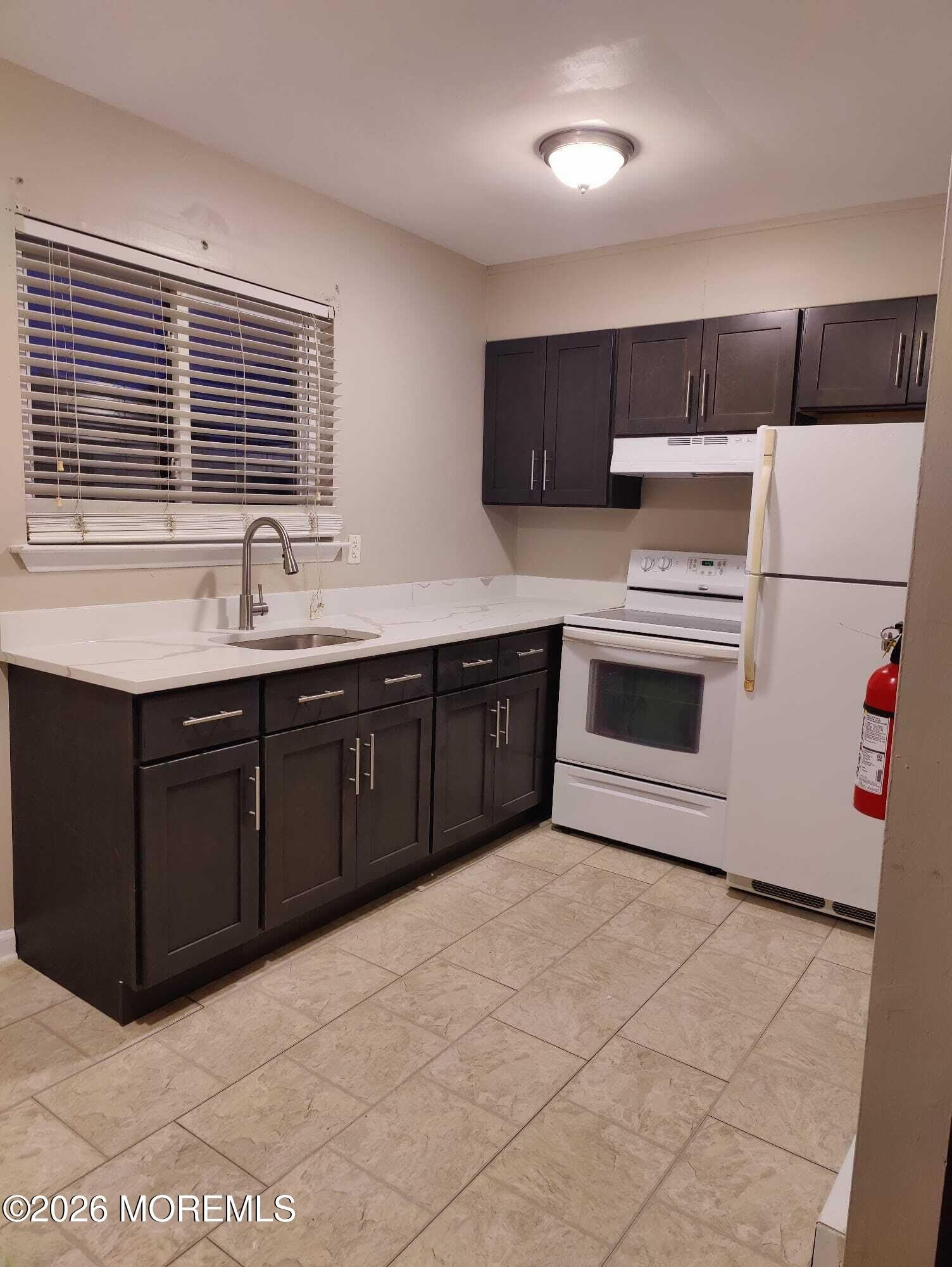 215 Washington Street – photo 5