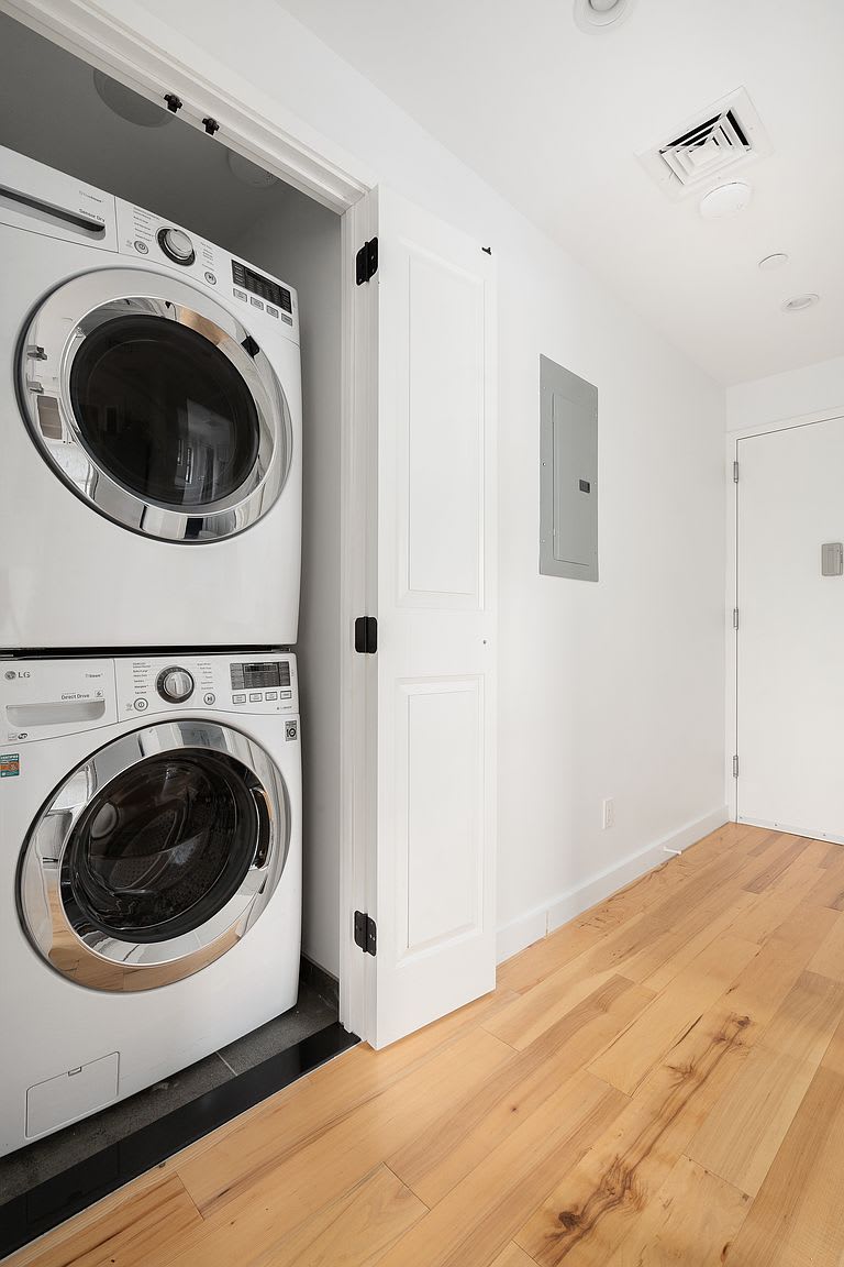 577 Madison St Apt 4A – photo 4
