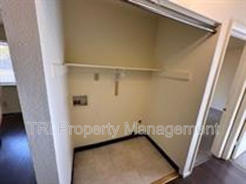 1625 Palm Drive – photo 2