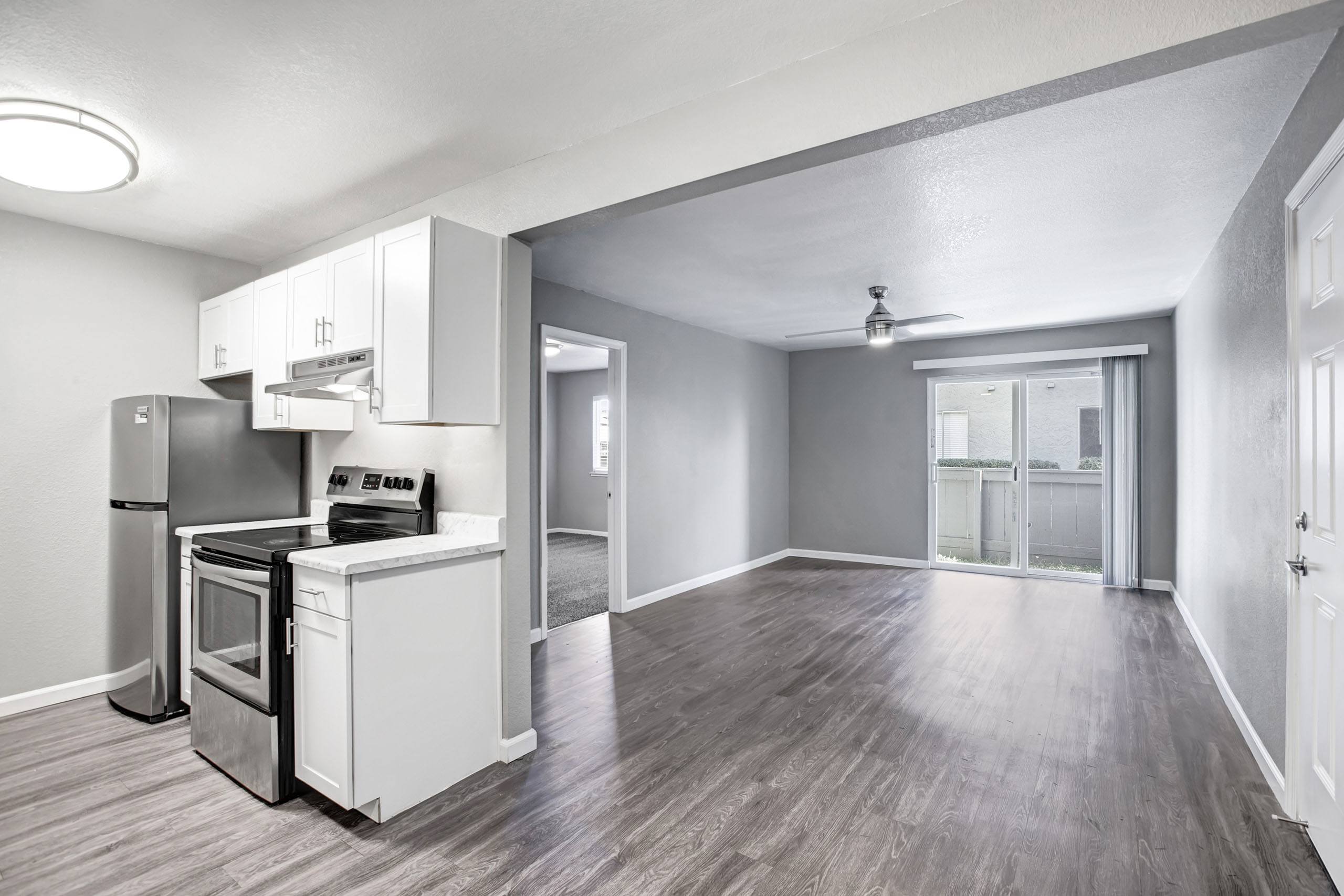 The Henley Apartment Homes – photo 5