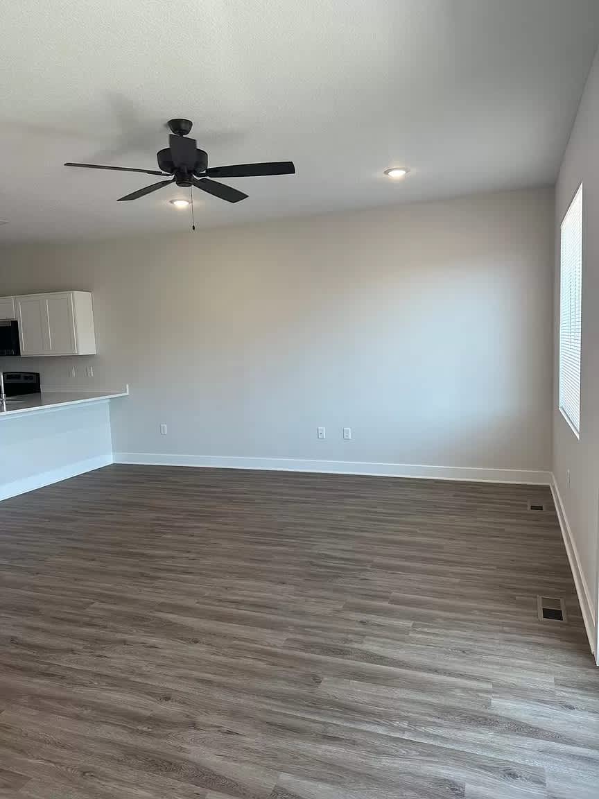 1120 North Broadview Lane 1 – photo 5