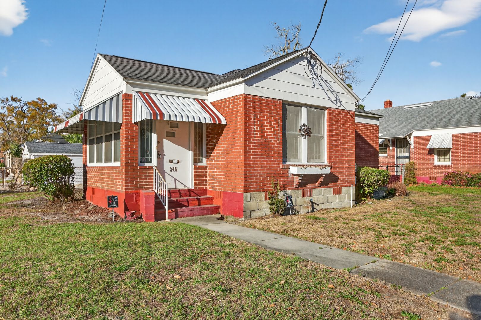 Spacious 3-Bedroom Corner Home with Garage & Private Courtyard – photo 1