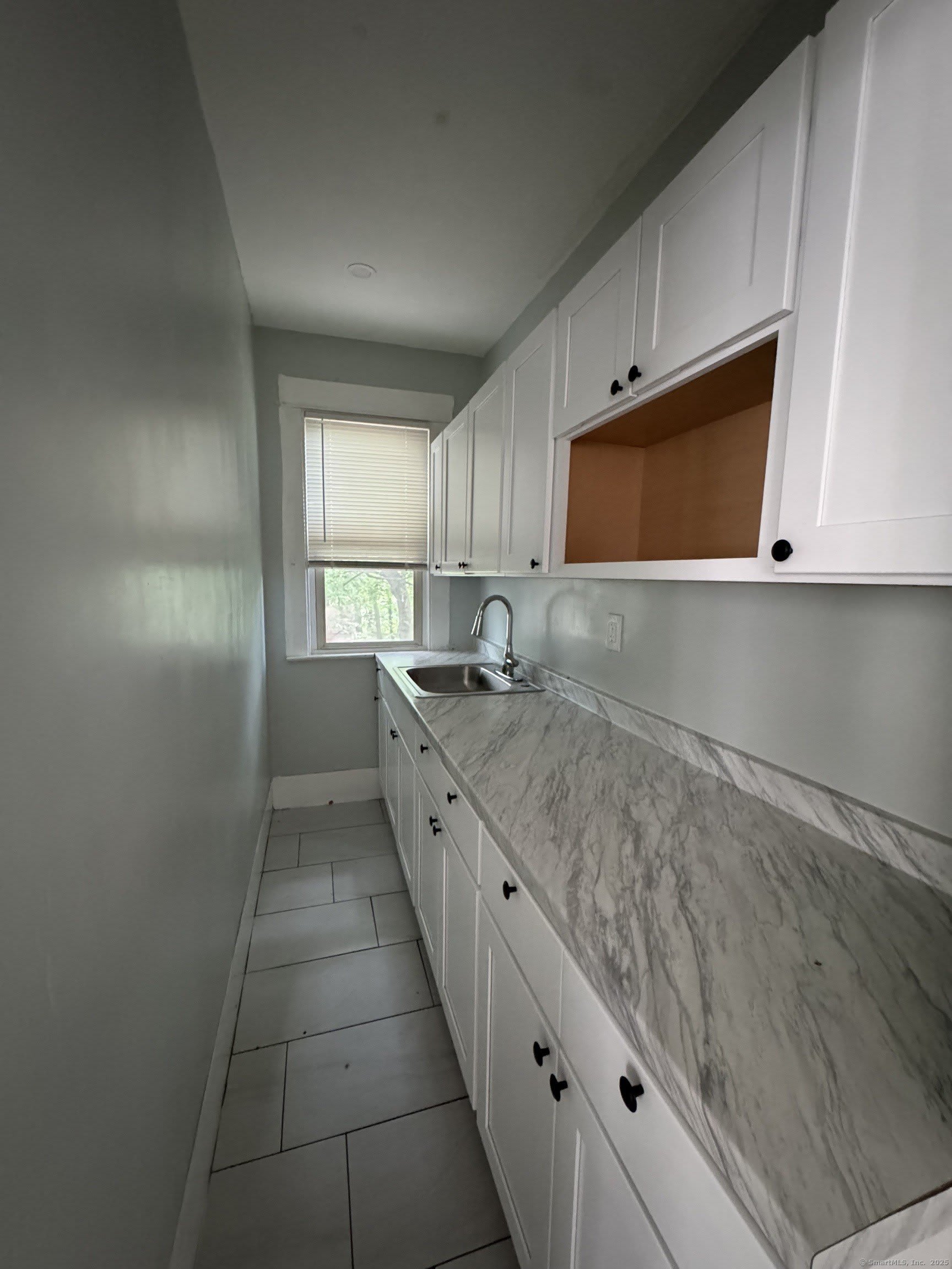 918 Winchester Avenue – photo 2