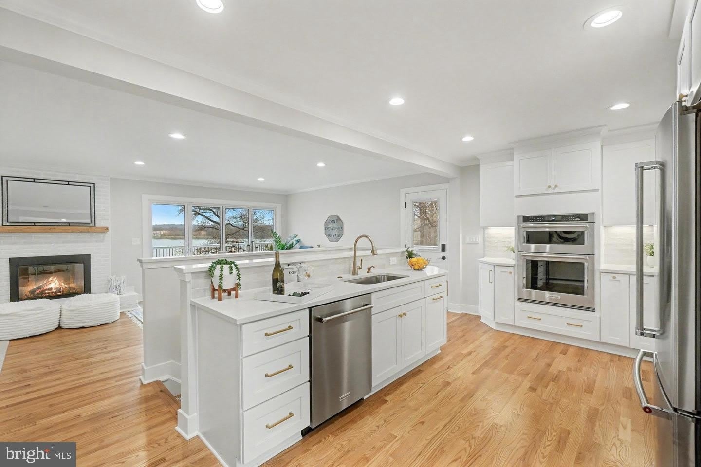 4 POPLAR GROVE Avenue – photo 4