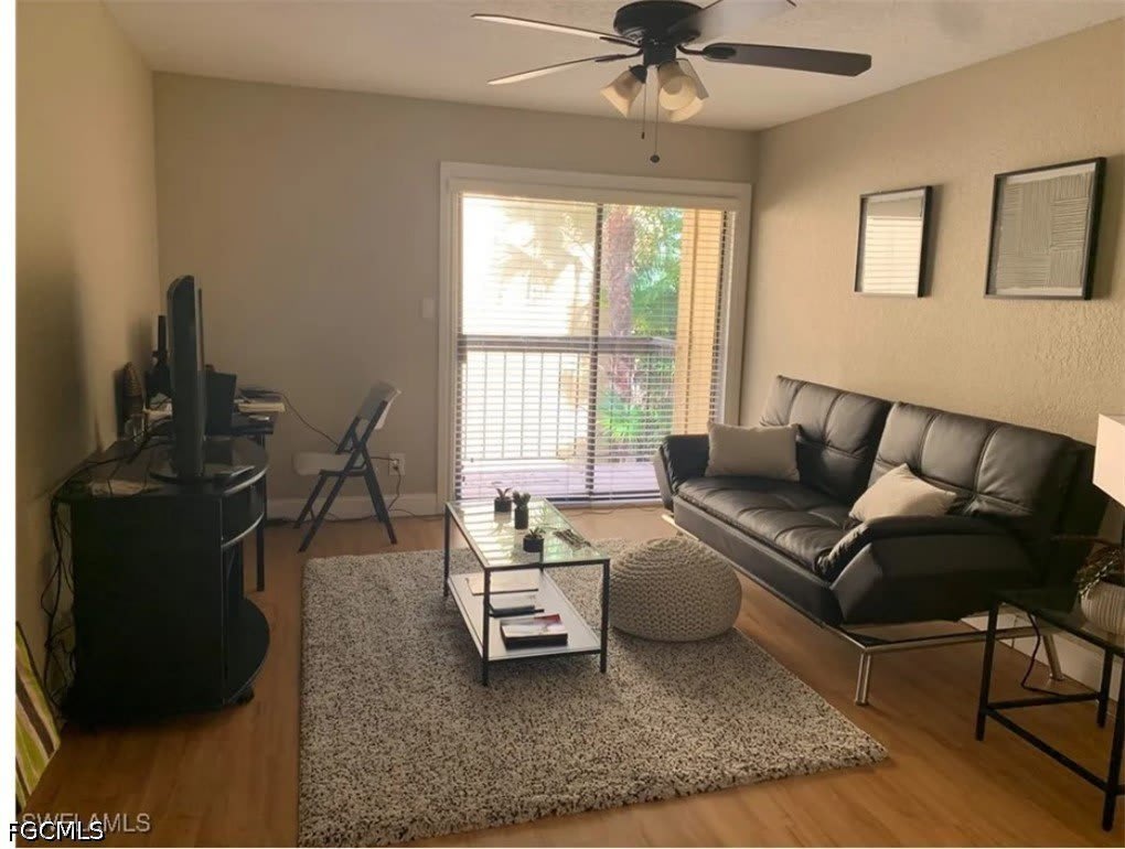 2835 Winkler Avenue – photo 2