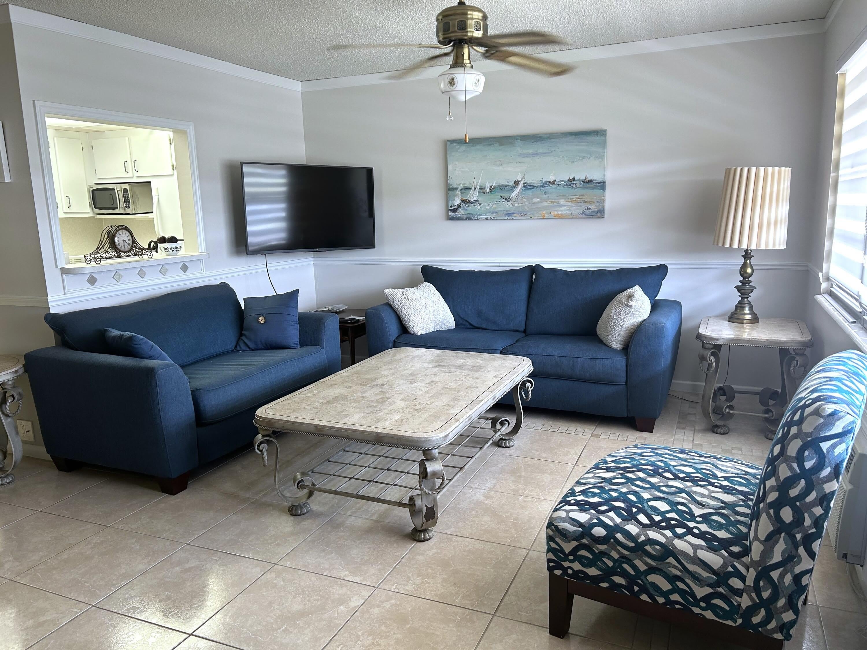 335 FARNHAM P – photo 2