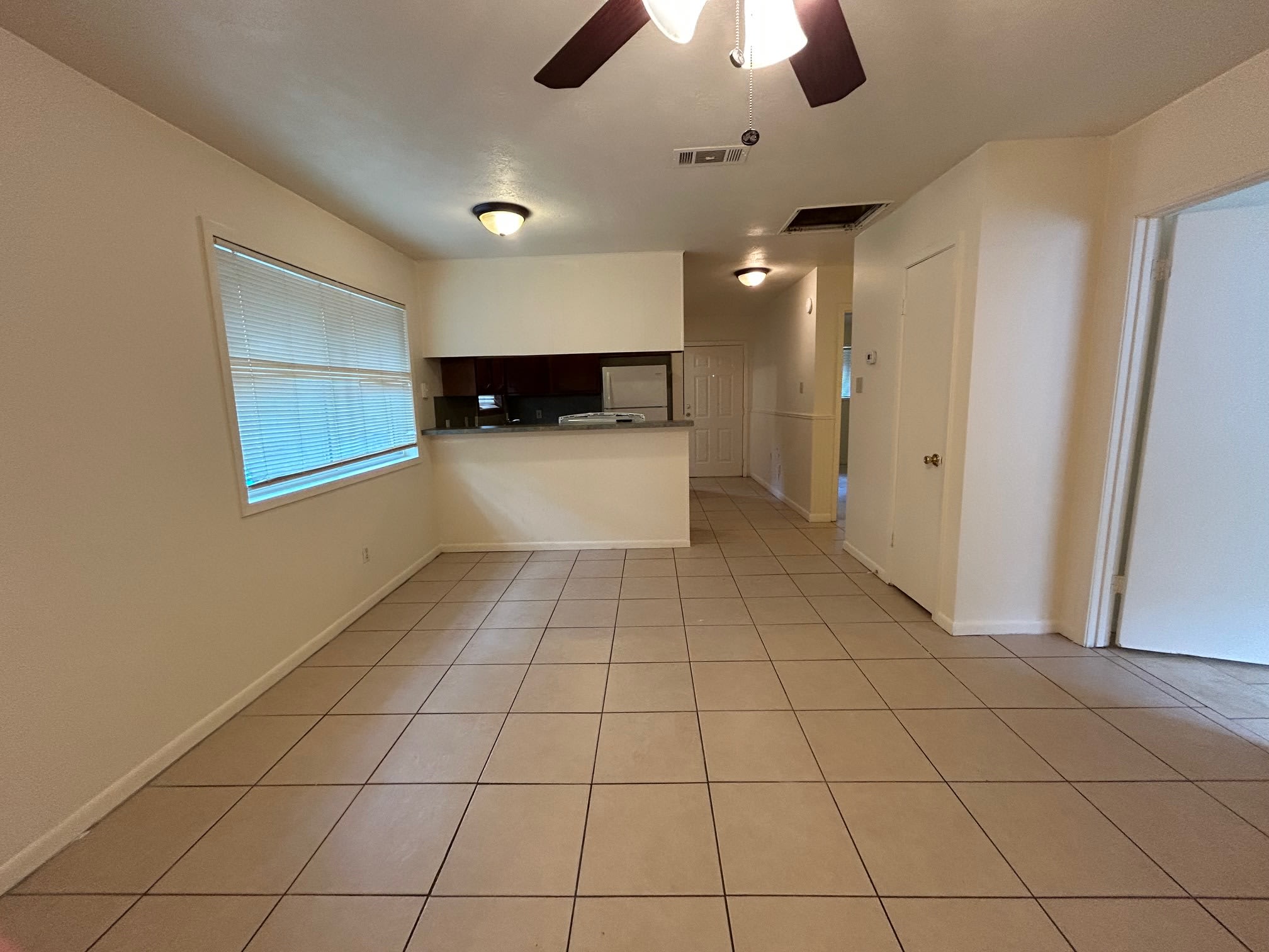 1913 Pine Tree Drive – photo 3